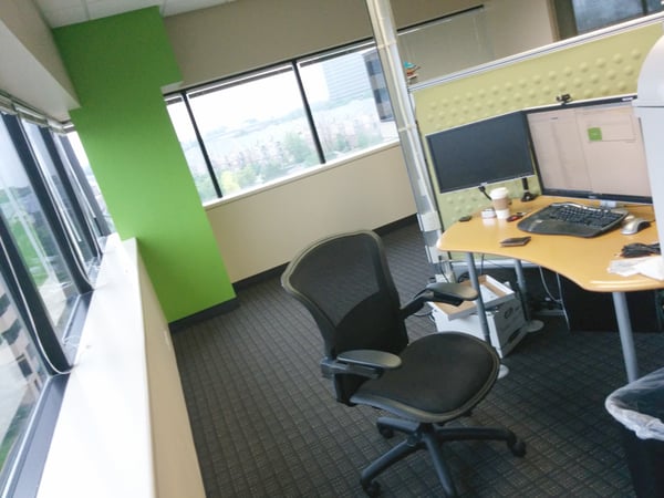 FF_Desk_With_A_View_small